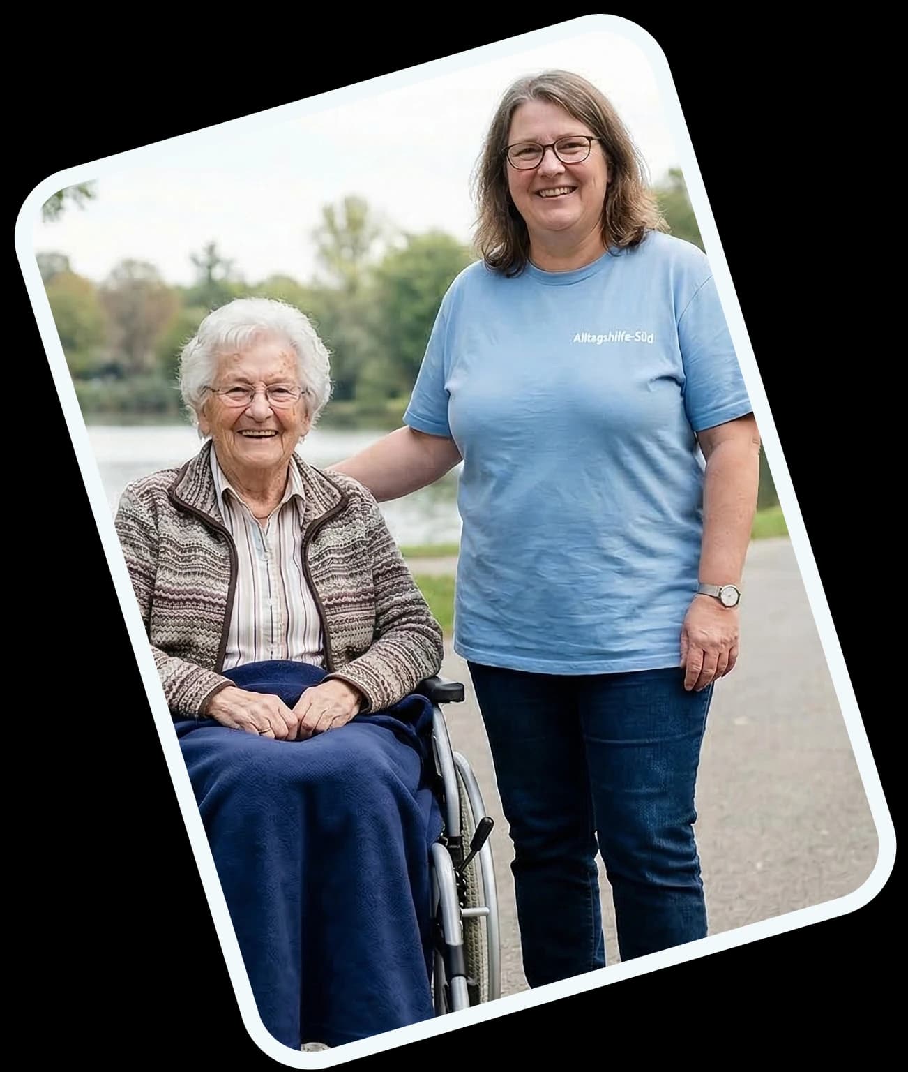 Betreuung und Zuwendung: Team Alltagshilfe-Süd mit Seniorin im Freien